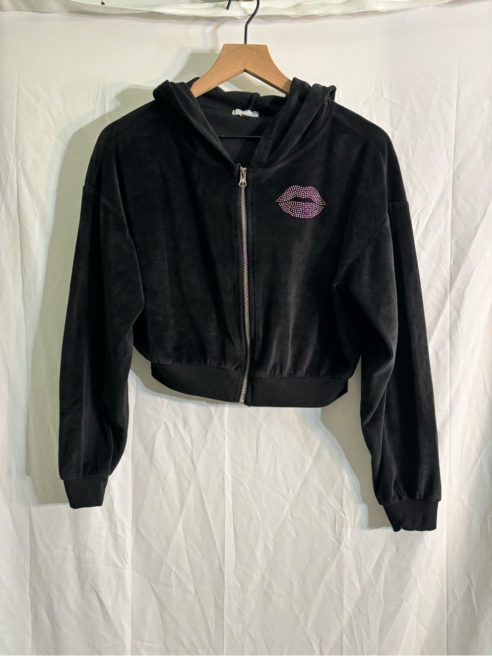 Y2K Black Velour Zip-Up Hoodie with Rhinestone Lip Accent
